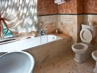 Suite Accommodation Mastiano 2*,
